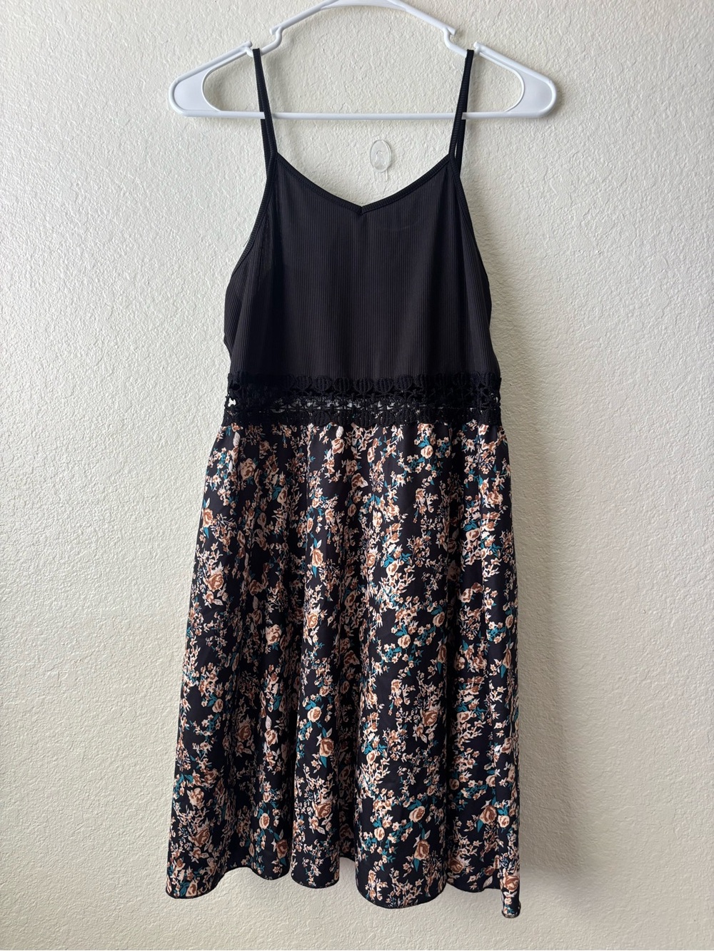 SHEIN Black Floral Midi Dress with Lace Waistband